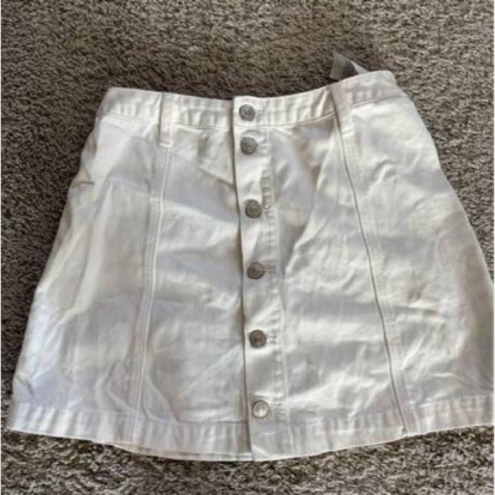 Abercrombie and fitch white skirt